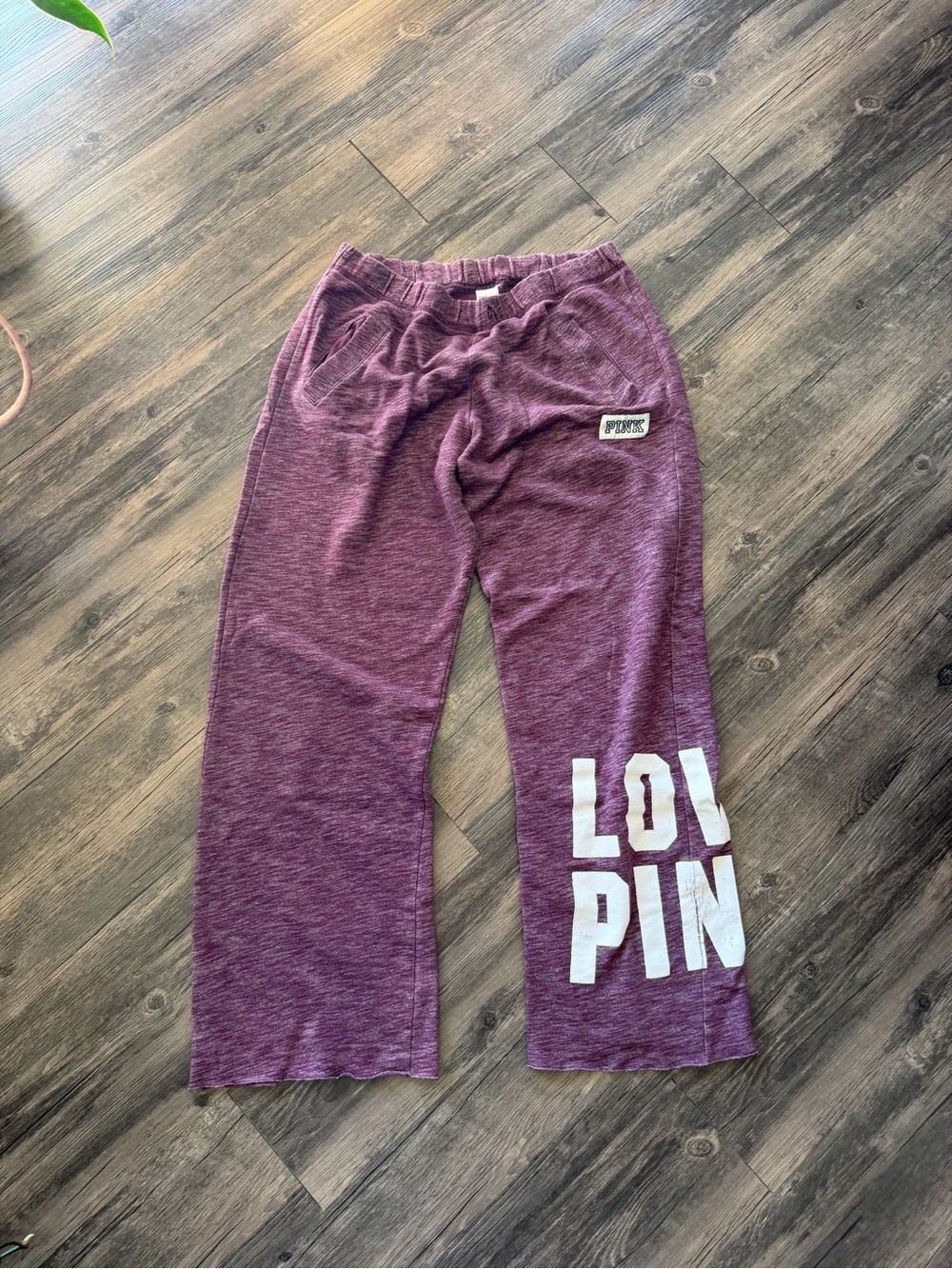 PINK Victoria's Secret Heathered Plum Lounge Pants with White Label